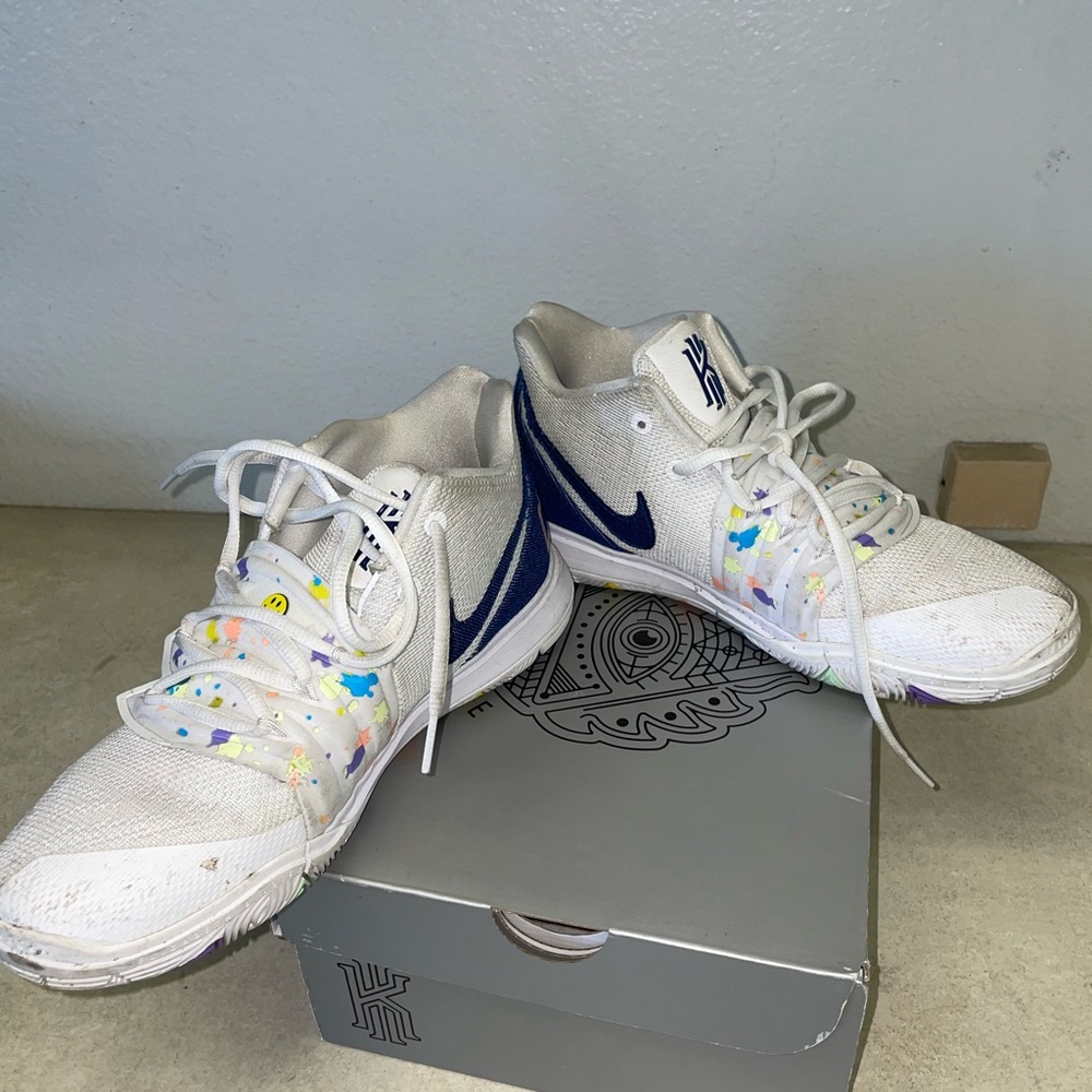 Nike Kyrie 5 GS